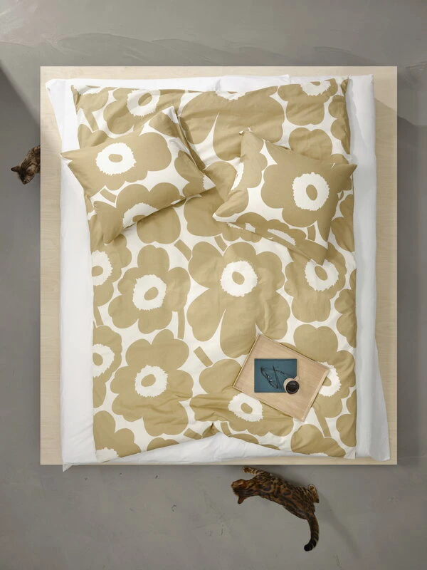 Marimekko Unikko Duvet Cover 150 X 210 Cm, Cotton - Beige 4 Marimekko Unikko Duvet Cover 150 X 210 Cm, Cotton - Beige - Image 2