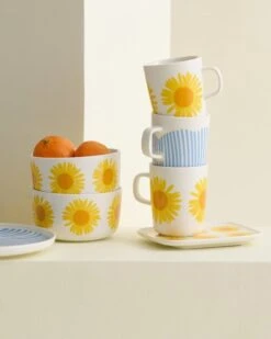Marimekko Oiva - Auringonkukka Mug, 2,5 Dl, White- Yellow-orange 11 Marimekko Oiva - Auringonkukka Mug, 2,5 Dl, White- Yellow-orange -Marimekko MM 231 Auringonkukka Uimari 4