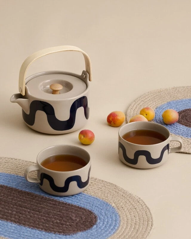 Marimekko Oiva - Seireeni Teacup, 2,5 Dl, Terra - Dark Blue 4 Marimekko Oiva - Seireeni Teacup, 2,5 Dl, Terra - Dark Blue - Image 2