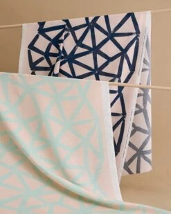 Marimekko Ukkospilvi Fabric, Peach - Dark Blue -Marimekko MM 231 Ukkospilvi 1