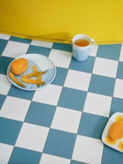 Marimekko Oiva - Uimari Plate, 20 Cm, White - Light Blue 7 Marimekko Oiva - Uimari Plate, 20 Cm, White - Light Blue -Marimekko MM 231 home campaign 2391 2