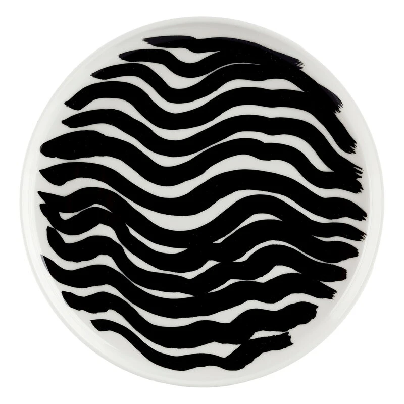 Marimekko Oiva - Hyräily Plate, 20 Cm, 3 Pcs, Wet Sand - Black 6 Marimekko Oiva - Hyräily Plate, 20 Cm, 3 Pcs, Wet Sand - Black - Image 4