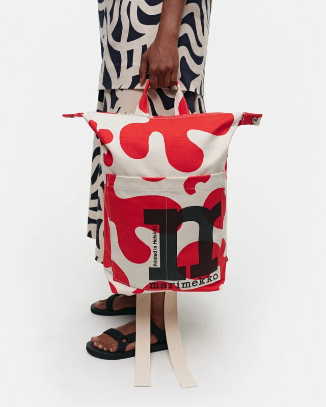 Marimekko Mono Backpack Pulloposti, Cotton - Red 4 Marimekko Mono Backpack Pulloposti, Cotton - Red - Image 2