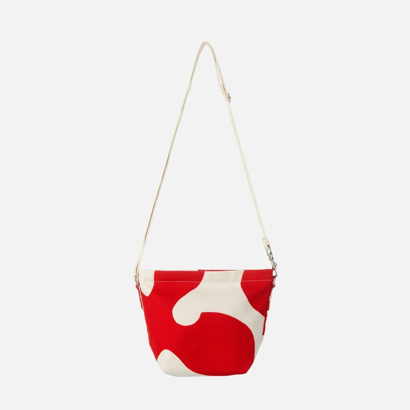 Marimekko Mono Mini Crossbody Pulloposti Shoulder Bag, Cotton - Red 6 Marimekko Mono Mini Crossbody Pulloposti Shoulder Bag, Cotton - Red - Image 4