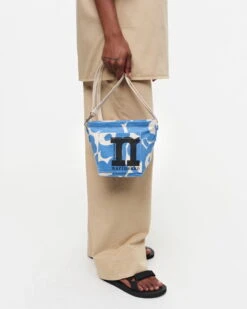 Marimekko Mono Mini Crossbody Unikko Shoulder Bag, Cotton - Light Blue 10 Marimekko Mono Mini Crossbody Unikko Shoulder Bag, Cotton - Light Blue -Marimekko MM 232 mini crossbody unikko 091969 845 DE1 2role