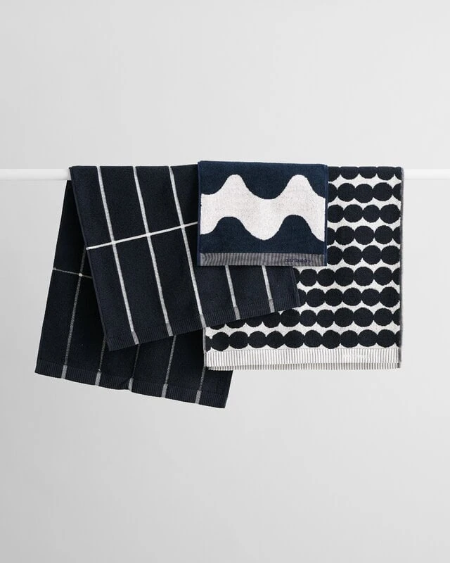 Marimekko Lokki Mini Towel, Off White - Dark Blue 4 Marimekko Lokki Mini Towel, Off White - Dark Blue - Image 2