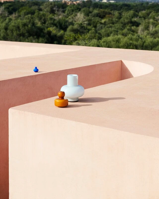 Marimekko Flower Vase, Caramel 4 Marimekko Flower Vase, Caramel - Image 2