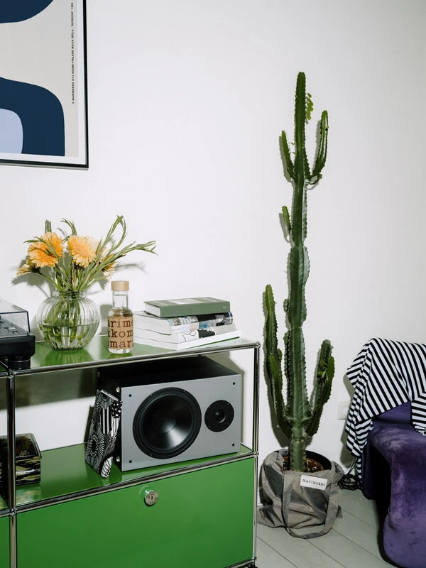 Marimekko Oiva - Logo Drinking Bottle, Cork 5 Marimekko Oiva - Logo Drinking Bottle, Cork - Image 3